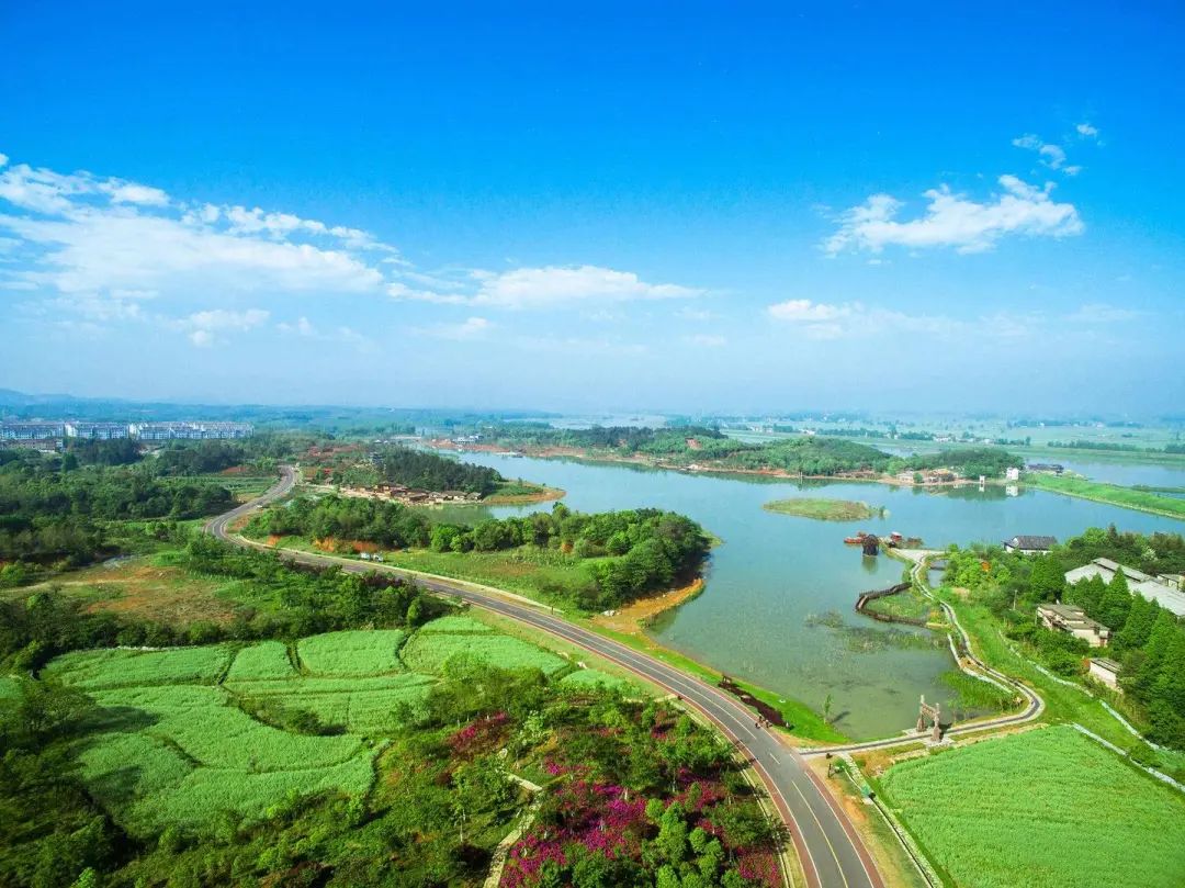 生態(tài)環(huán)境部接連發(fā)布兩份征求意見稿，農(nóng)村污水處理就要“走”起來了？