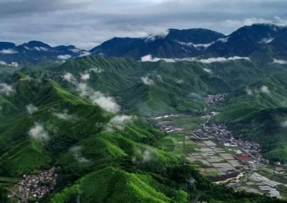 到2030年，碳排放統(tǒng)計核算體系構(gòu)建完成！8部門聯(lián)合印發(fā)《完善碳排放統(tǒng)計核算體系工作方案》